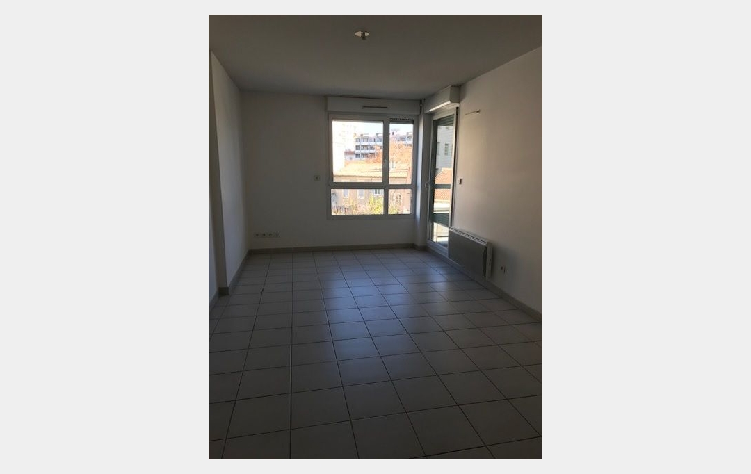 CABINET L'ANTENNE : Appartement | NIMES (30900) | 39 m2 | 648 &euro; 
