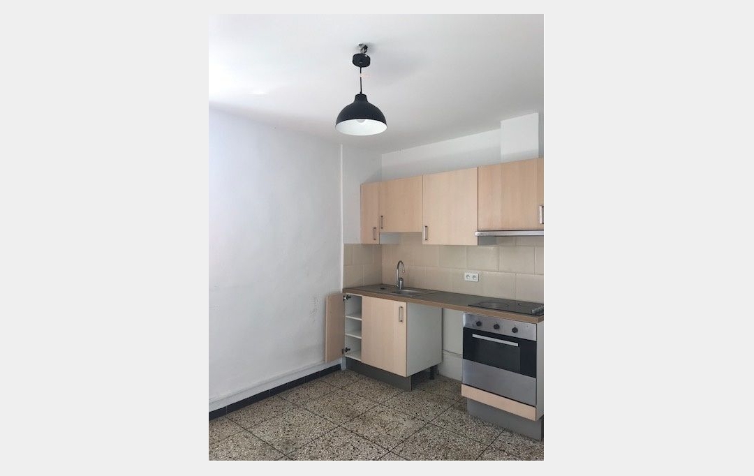 CABINET L'ANTENNE : Appartement | MILHAUD (30540) | 55 m2 | 519 &euro; 