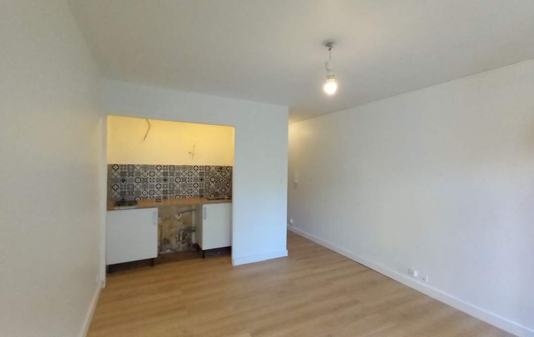 CABINET L'ANTENNE : Appartement | NIMES (30000) | 32 m2 | 540 &euro; 