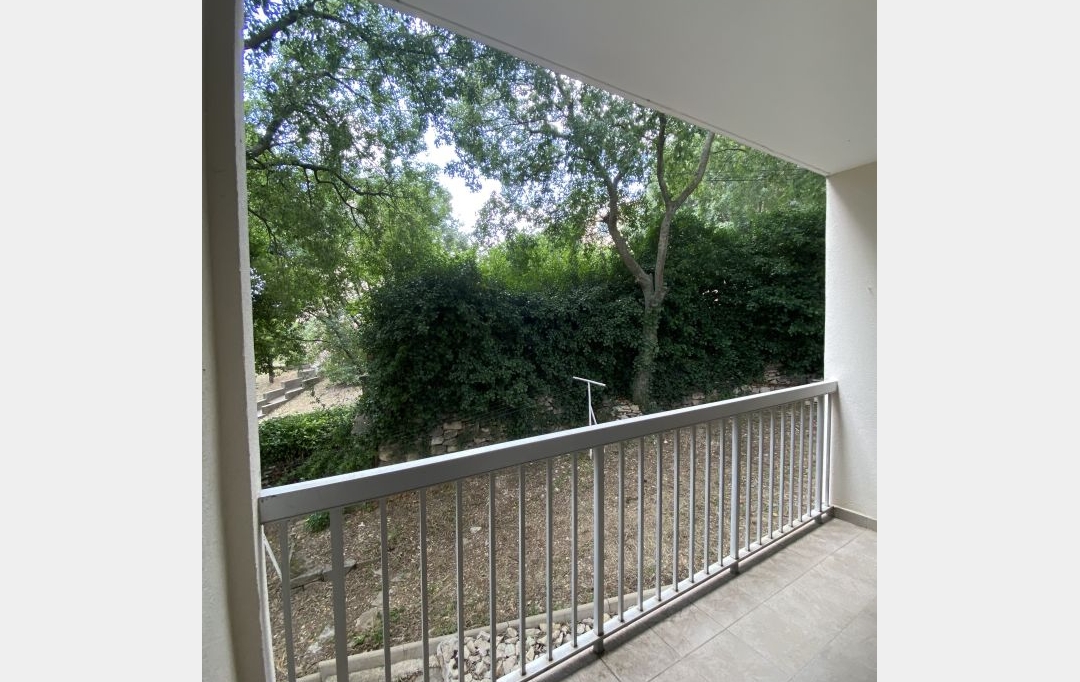 CABINET L'ANTENNE : Appartement | NIMES (30000) | 32 m2 | 540 &euro; 
