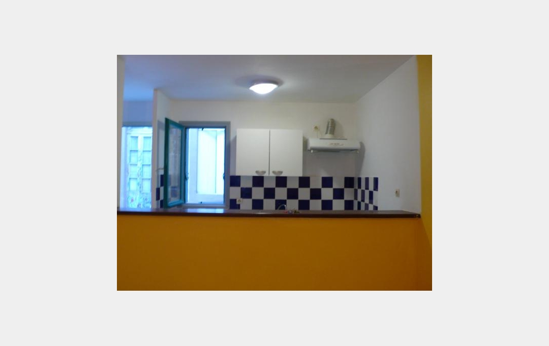 CABINET L'ANTENNE : Appartement | NIMES (30000) | 58 m2 | 678 € 
