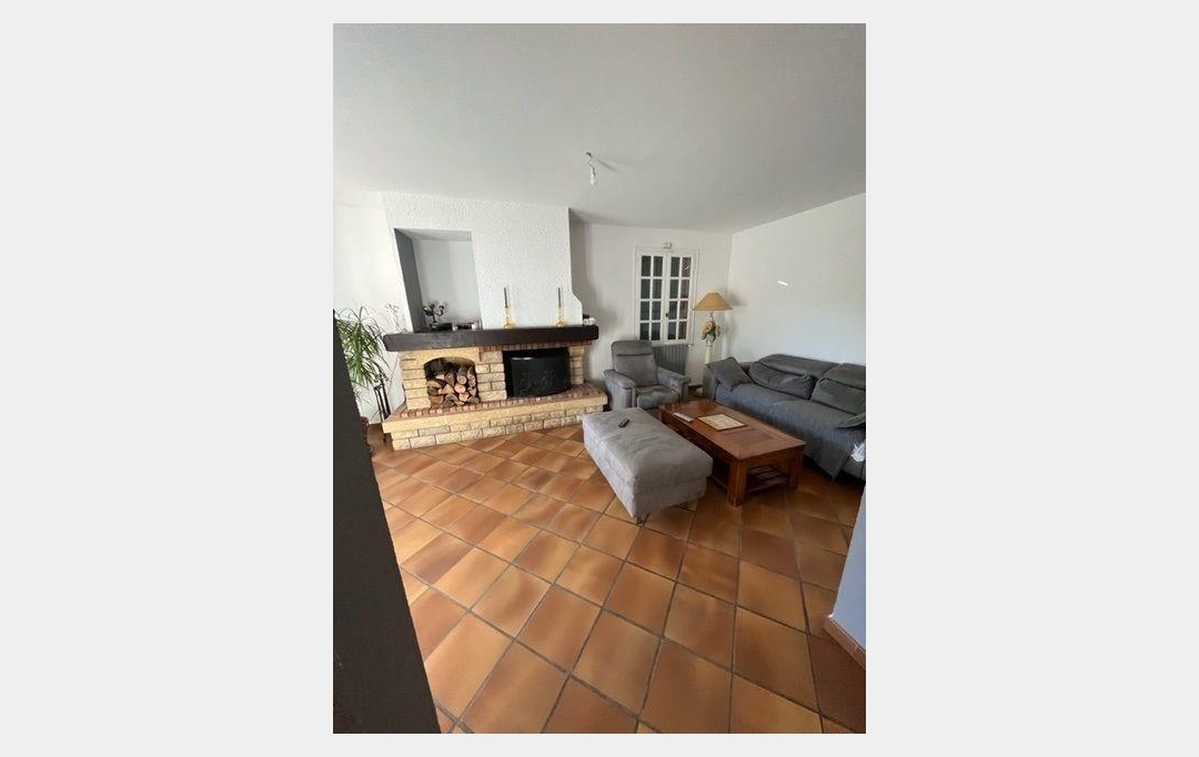 CABINET L'ANTENNE : House | NIMES (30000) | 130 m2 | 345 000 € 