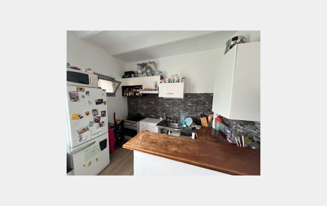 CABINET L'ANTENNE : Immeuble | NIMES (30000) | 150 m2 | 232 000 € 