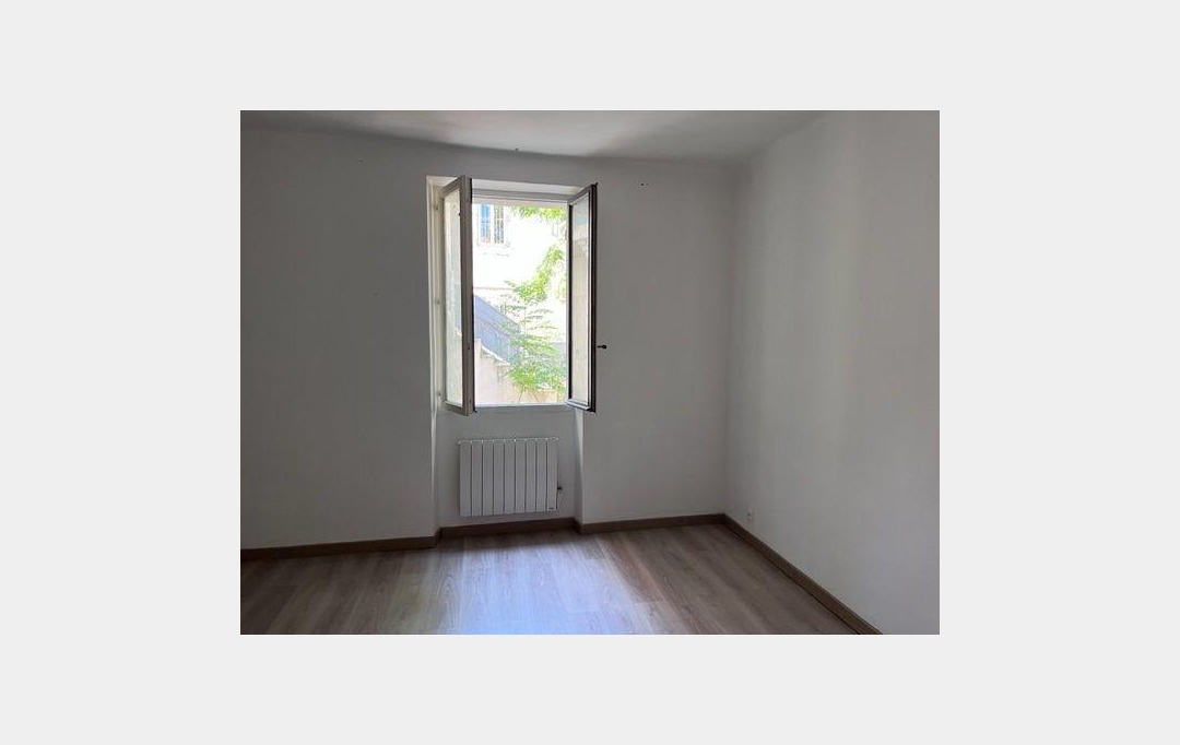 CABINET L'ANTENNE : Appartement | NIMES (30000) | 63 m2 | 118 000 € 