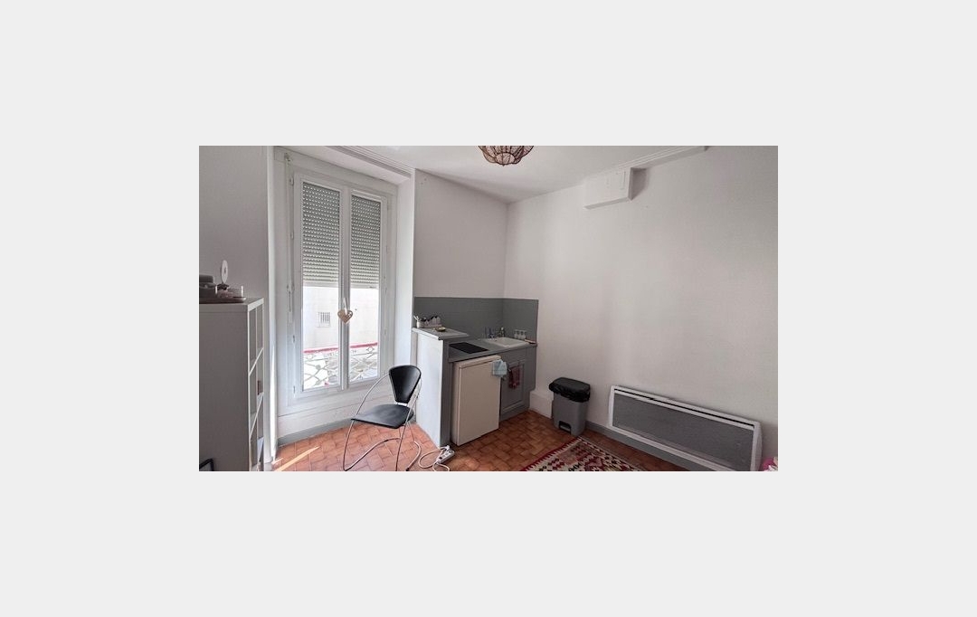 CABINET L'ANTENNE : Immeuble | NIMES (30000) | 210 m2 | 518 000 € 