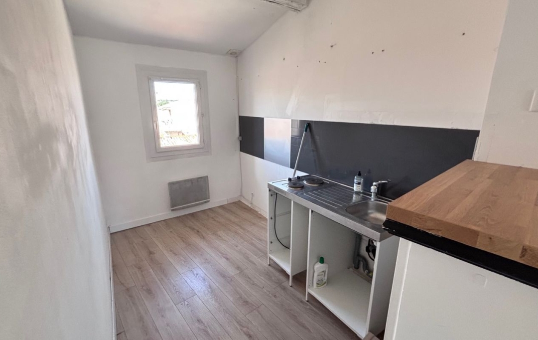 CABINET L'ANTENNE : Immeuble | NIMES (30000) | 210 m2 | 518 000 € 