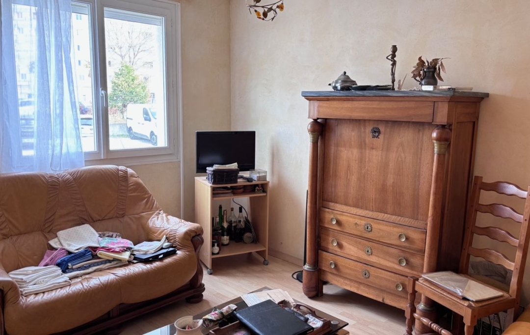 CABINET L'ANTENNE : Appartement | NIMES (30000) | 60 m2 | 89 000 &euro; 