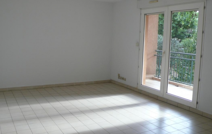 CABINET L'ANTENNE : Appartement | NIMES (30900) | 67 m2 | 730 € 