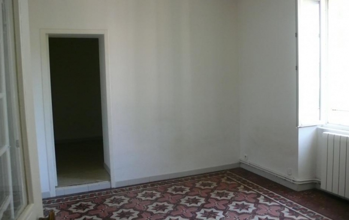 CABINET L'ANTENNE : Appartement | NIMES (30900) | 37 m2 | 370 € 
