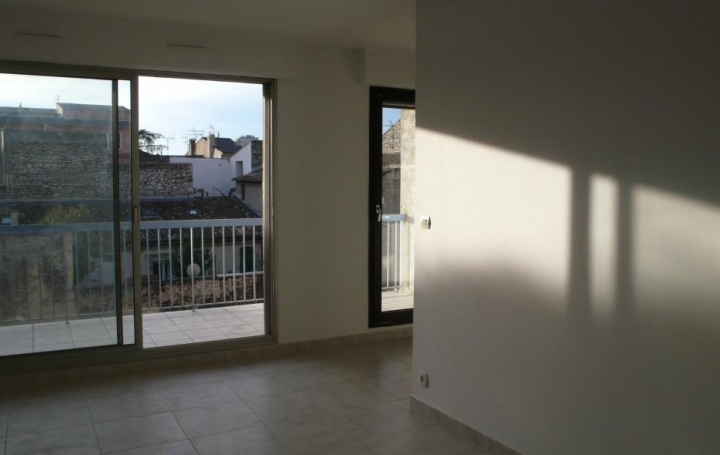 CABINET L'ANTENNE : Apartment | NIMES (30900) | 65 m2 | 715 € 