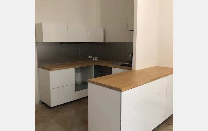 CABINET L'ANTENNE : Appartement | NIMES (30000) | 59 m2 | 640 € 