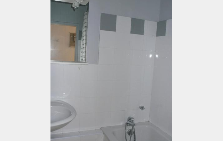 CABINET L'ANTENNE : Appartement | NIMES (30900) | 34 m2 | 446 € 