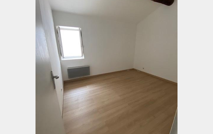 CABINET L'ANTENNE : Appartement | NIMES (30900) | 56 m2 | 545 € 