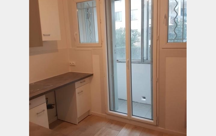 CABINET L'ANTENNE : Apartment | NIMES (30900) | 70 m2 | 595 € 