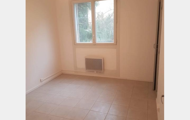 CABINET L'ANTENNE : Apartment | NIMES (30900) | 70 m2 | 595 € 