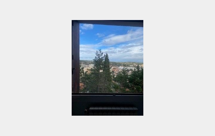 CABINET L'ANTENNE : Apartment | NIMES (30000) | 56 m2 | 600 € 