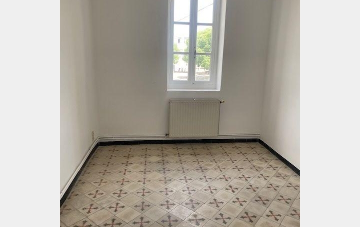 CABINET L'ANTENNE : Appartement | NIMES (30000) | 55 m2 | 570 € 