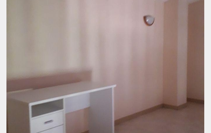 CABINET L'ANTENNE : Appartement | MILHAUD (30540) | 58 m2 | 770 € 