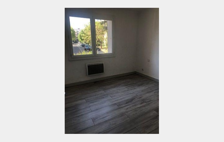 CABINET L'ANTENNE : Appartement | NIMES (30900) | 55 m2 | 615 € 