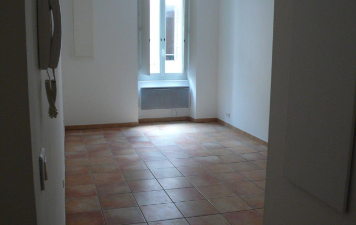 CABINET L'ANTENNE : Appartement | NIMES (30900) | 43 m2 | 469 € 