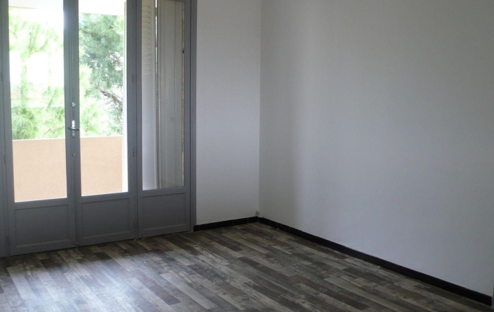 CABINET L'ANTENNE : Apartment | NIMES (30900) | 54 m2 | 645 € 