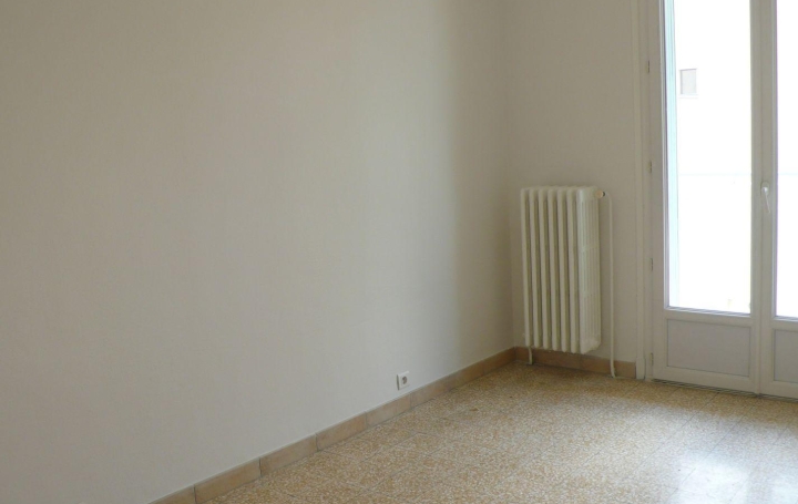 CABINET L'ANTENNE : Apartment | NIMES (30000) | 60 m2 | 617 € 