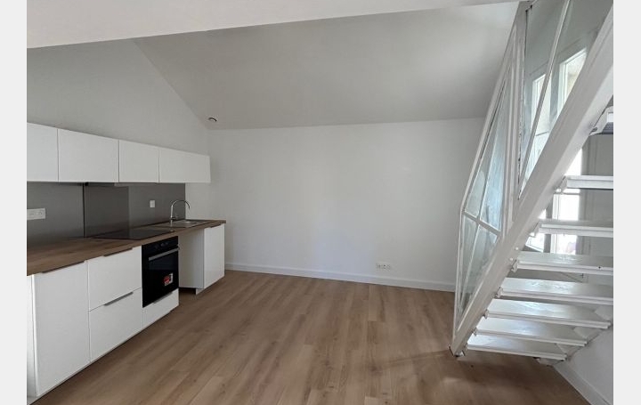 Appartement P3 NIMES 60 m2 750 € Appartement P3 NIMES 60 m2 750 €