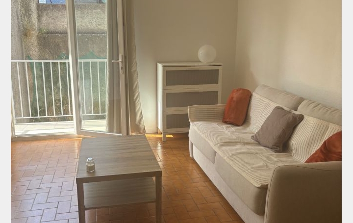 Appartement P1 NIMES 34 m2 495 € Appartement P1 NIMES 34 m2 495 €