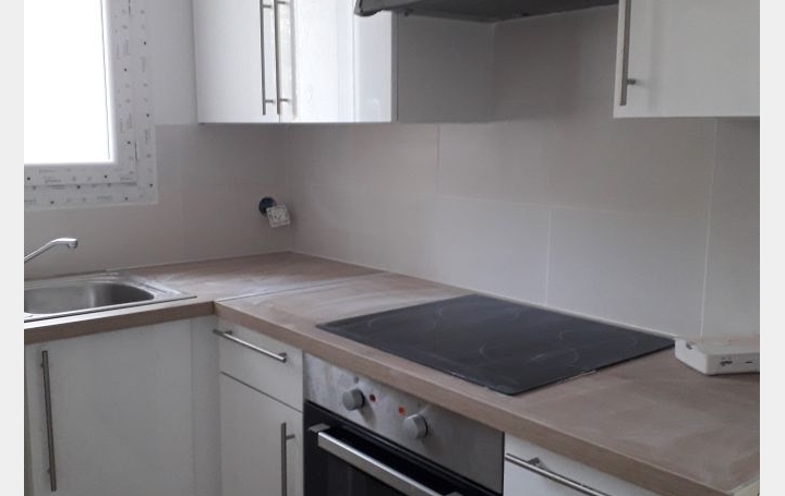 Appartement P4 NIMES 63 m2 685 € Appartement P4 NIMES 63 m2 685 €