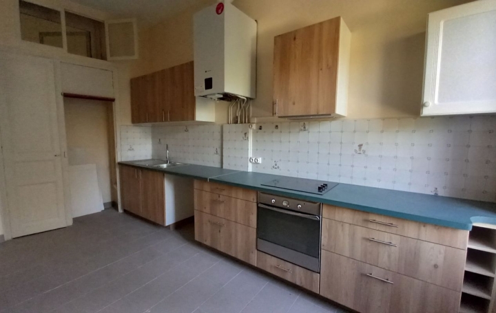  CABINET L'ANTENNE Appartement | NIMES (30900) | 107 m2 | 1 030 € 