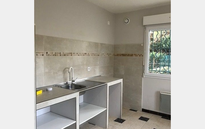  CABINET L'ANTENNE Apartment | NIMES (30900) | 68 m2 | 818 € 