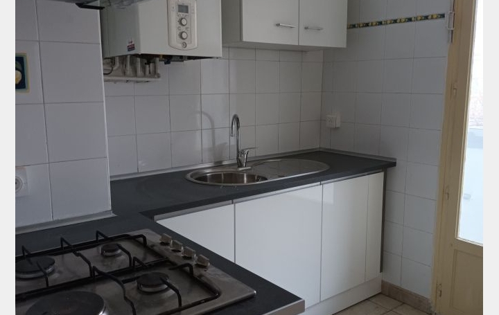  CABINET L'ANTENNE Apartment | NIMES (30900) | 64 m2 | 651 € 