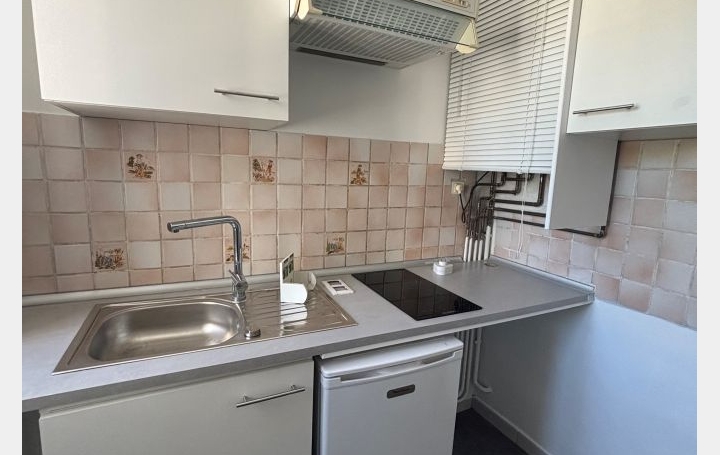  CABINET L'ANTENNE Apartment | NIMES (30900) | 37 m2 | 385 € 