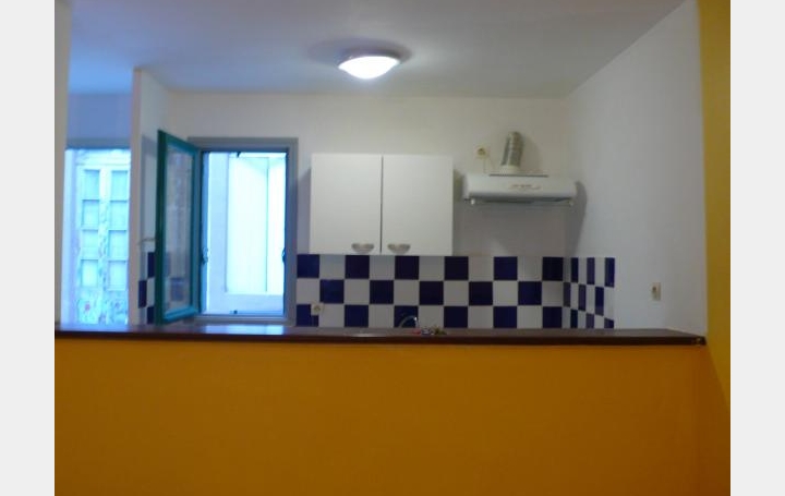 Appartement P3 NIMES 58 m2 678 € Appartement P3 NIMES 58 m2 678 €