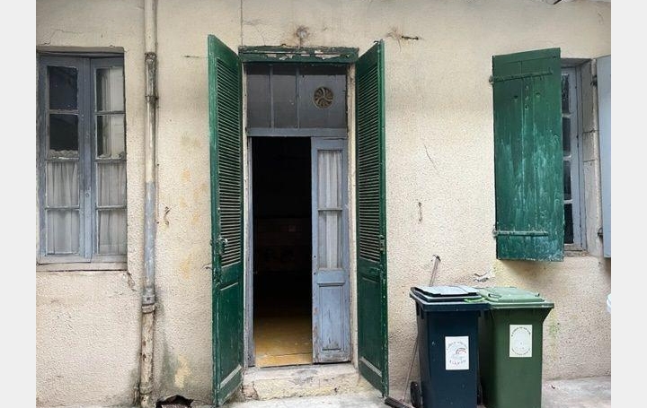 Maison de ville NIMES 160 m2 315 000 € Maison de ville NIMES 160 m2 315 000 €