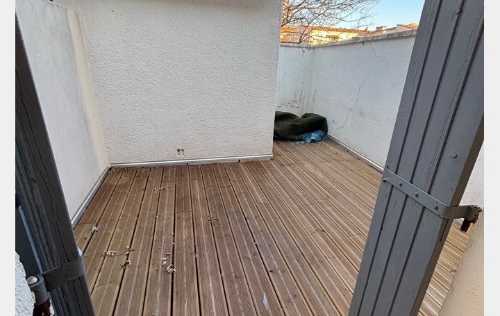 Appartement P2 NIMES 50 m2 99 000 € Appartement P2 NIMES 50 m2 99 000 €