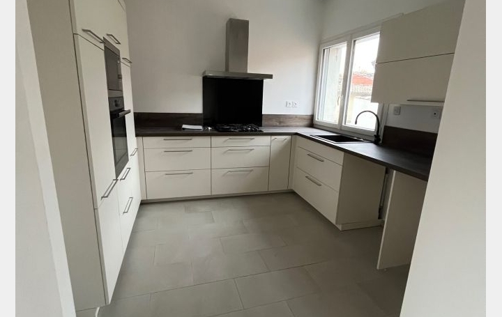 Appartement P3   NIMES  71 m2 233 000 € 